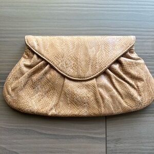 Tan/brown snake skin pattern Laura merkin clutch